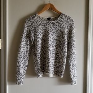 Cute Ann Taylor Leopard Print Sweater